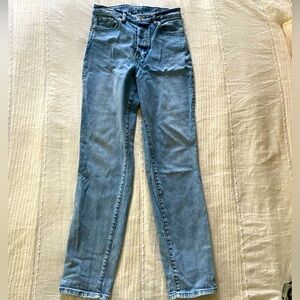 H&M 2 Mom Jeans ultra high rise light wash denim